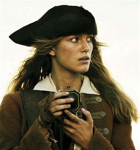 elizabeth swann in pirates of the caribbean dead man s chest 2006 pirates of the