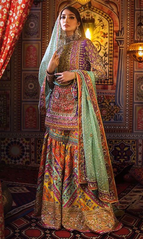 Pakistani Traditional Mehndi Gharara For Wedding With Magnificent Look Emblazoned With Beautiful