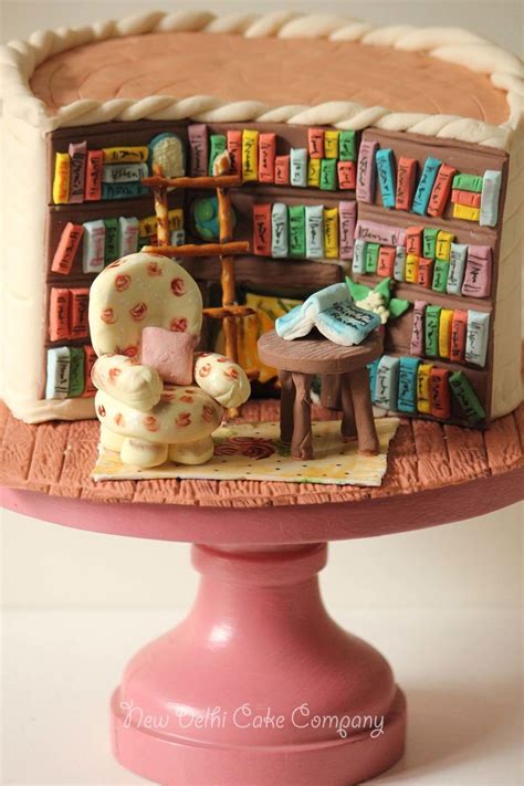 All types of books made of cake! Inspired by the very talented Kathy Knaus, made a library ...
