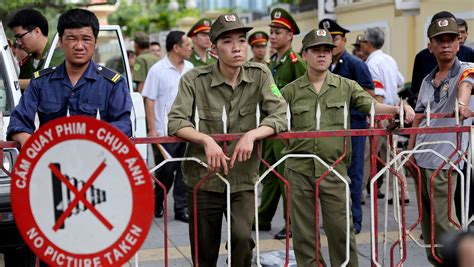 Chinese Flee Vietnam As Tensions Unrest Grow