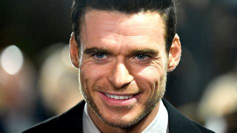 This Look At Richard Madden As Two Face Is Flat Out Creepy