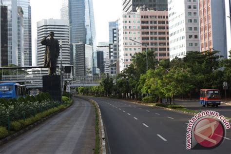 Jalanan Jakarta Lengang Saat Natal Antara News