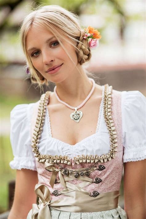 german girls in dirndls—vince vance oktoberfest woman german beer girl costume dirndl