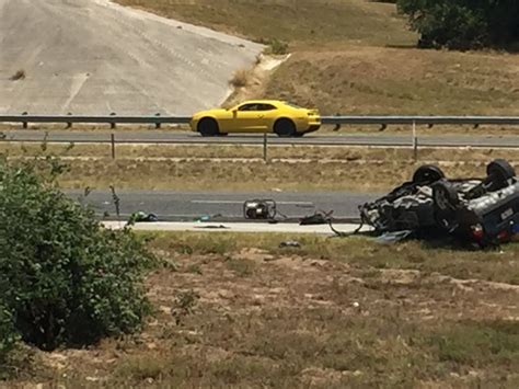 3 Dead 3 Critically Injured After Rollover Crash In South Bexar County