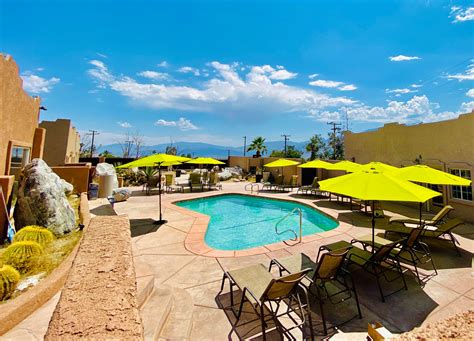 Adults Good Vibes Only Mineral Water Pool Hotels For Rent In Desert Hot Springs
