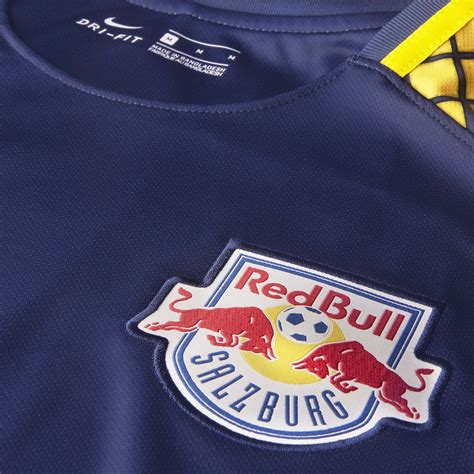 Red bull salzburg full matches. Red Bull Salzburg 17/18 Nike Away Kit | 17/18 Kits ...