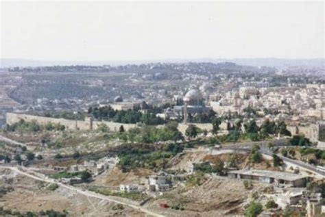 Explore more searches like masjidil aqsa. Baitul Maqdis, Riwayatmu Dulu, Kini, dan Nanti | Republika ...