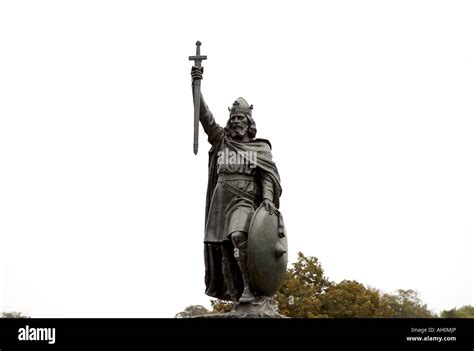 Statue Of King Alfred The Great In Winchester Uk Stock Photo Alamy