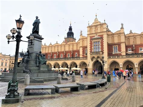 How To Spend 48 Hours In Krakow Poland Fountain Of Travel