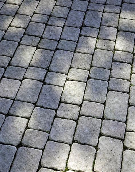 Cobblestone Pavers Are A Terrific Material For Driveways And Other