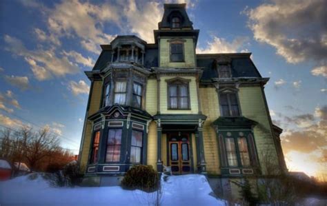 This Stunningly Creepy 1875 Victorian Mansion Is One Of The Most