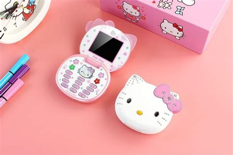 Unlocked Hello Kitty K688 Flip Cute Lovely Small Mini Phone For Women