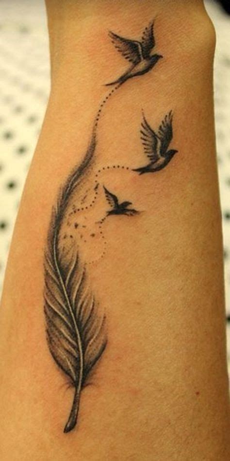 Pin By Edwin Fernando Romero On Ideas De Tatuajes Cool Small Tattoos Feather With Birds