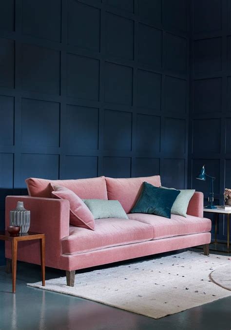 It's straight of the '70 paris runway and ideal for a small living room. 15 Trendy Velvet Sofas For A Refined Touch - Shelterness