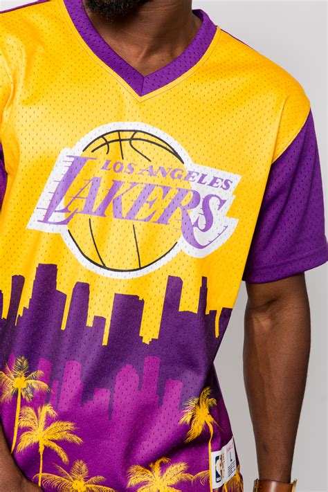 Los Angeles Lakers Mitchell And Ness Game Winning Shot Mesh V Neck
