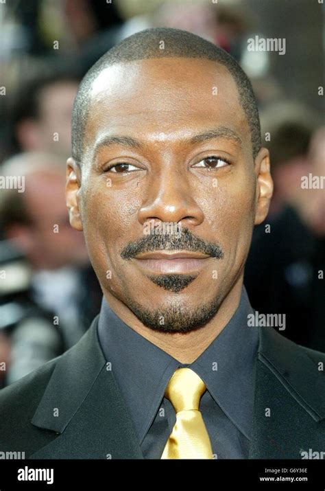 Actor Eddie Murphy Arrives For The Premiere Of Shrek 2 Hi Res Stock