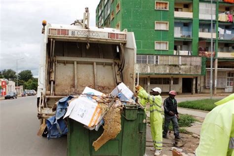 Governo De Luanda Com Dívida De 193 Milhões De Dólares às Operadoras De Lixo Angola24horas