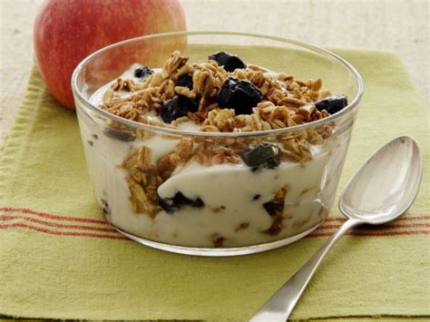 Vanilla Yogurt With Muesli And Prunes Recipe Eat Smarter Usa