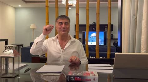 Suç örgütü lideri sedat peker, soylu'nun arkadaşım dediği reşat hacıfazlıoğlu'yla görüşmesini paylaştı. Sedat Peker kitaplarla mesaj vermeye devam ediyor. Üçüncü ...