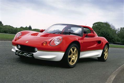 The Lotus Elise Buying Guide Puristic Driving Experience At Its Best