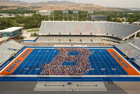 B On The Blue Housing And Residence Life Boise State Football