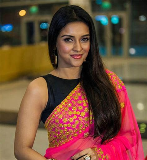 Sexy Actress Asin Thottumkal Image Download Free All Hd