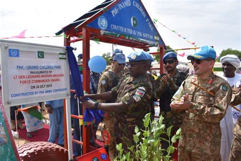 Unamid Pakistani Peacekeepers Construct Childrens Park In Kabkabiya
