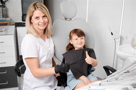 Kids Dentistry Centre: Paediatric Dentist in EtobicokeKids Dentistry