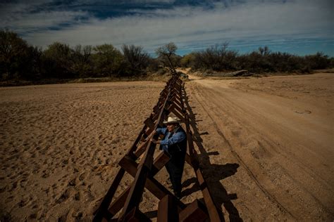 En La Frontera Entre México Y Estados Unidos The New York Times
