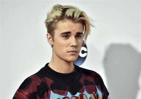 Best Justin Bieber Platinum Blonde Hairstyles
