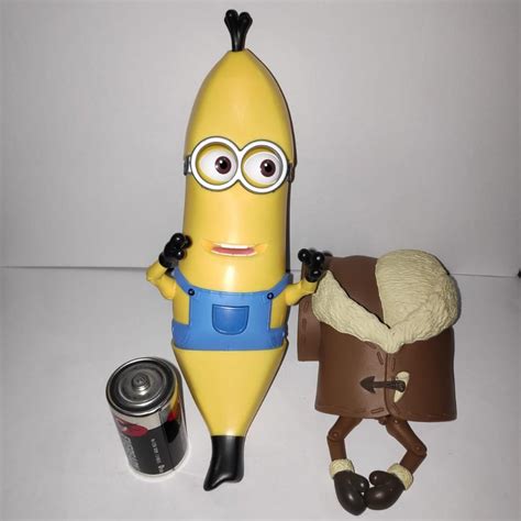 Minions Movie Arctic Kevin Banana Build A Minion Deluxe Poseable Action