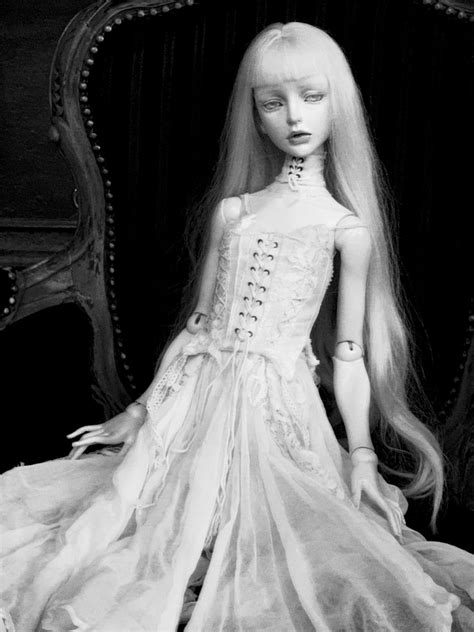 venico11 victorian dolls gothic dolls porcelain doll aesthetic broken doll real doll dress