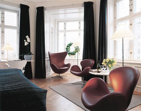 2013 egg chair by arne jacobsen for fritz hansen original fabric. Arne Jacobsen Egg Chair | Couch Potato Company