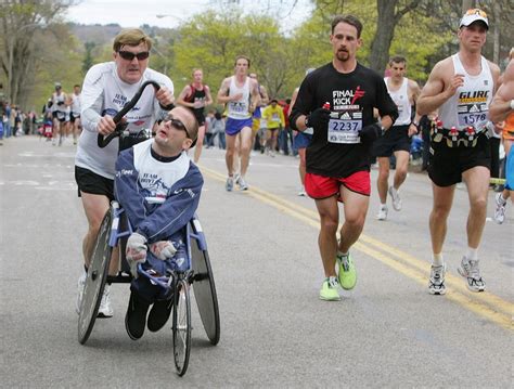 Dick Hoyt Boston Marathon Icon Who Pushed Son In Races Dies At 80
