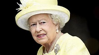 La reina Isabel II de Inglaterra descubre su último retrato por ...