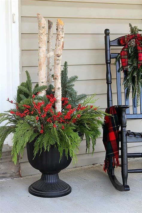 10 Front Porch Christmas Planters