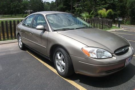 Sell Used 2003 Ford Taurus Ses 6 Cyl 30 L Automatic 4 Dr In