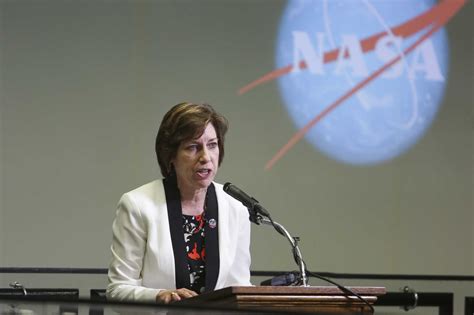 Nasas Johnson Space Center Director Ellen Ochoa Retiring In May After