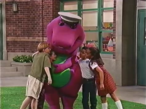 Barney Give A Big Hug To Kids By Kidsongs07 On Deviantart