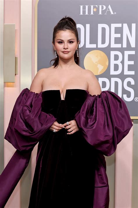 Selena Gomez Legit Stuns In Valentino At The 2023 Golden Globes