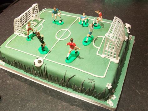 Al nassr saudi football fondant cakes. Football Pitch Cake cakepins.com | Football pitch cake ...