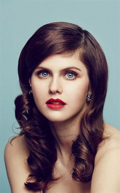 Alexandra Daddario With Beautiful Red Lips Mobile Wallpaper 21145