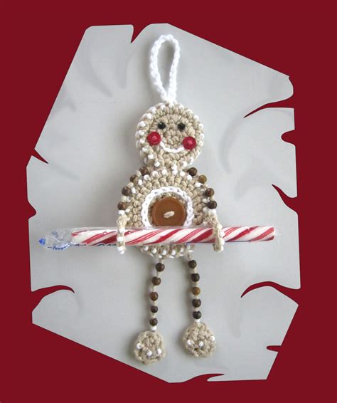 Blog about crafts, digital scrapboooking, sewing, cooking, applique, craft designing, and life in general. Gingerbread candy cane holder | Christmas gingerbread men ...