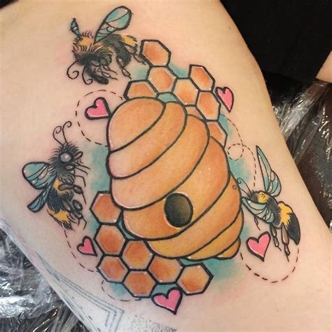 21 Bee Tattoo Designs Cherrycherrybeauty Bee Tattoo