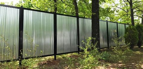 My corrugated metal fences (ceiling tiles and corrugated steel) are finished! Corrugated Metal Fence: The Complete DIY Guide