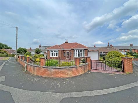 2 Bed Detached Bungalow For Sale In Holburn Crescent Ryton Ne40 Zoopla
