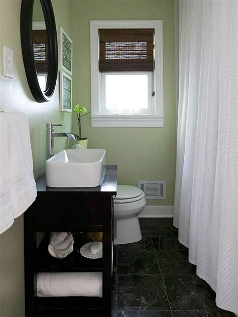 Small bathrooms have the potential to pack in plenty of style within a limited footprint. Inspirations for Decorating Small Bathrooms on Small ...