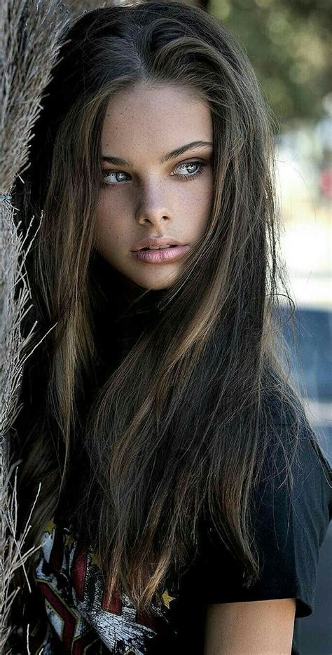 Meika Woollard Is A Young Australian Model And Influencer Beauty