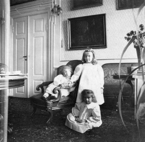 Otmas Camera Romanov Princess Alice Of Battenberg Romanov Sisters