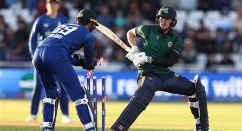 Todays Eng Vs Ire 3rd Odi Live Score Updated Scorecard Playing Xis